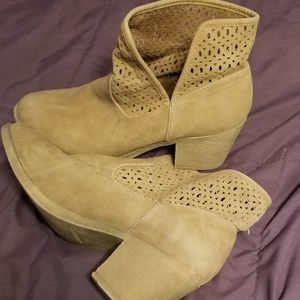 Rocket dog ankle boots